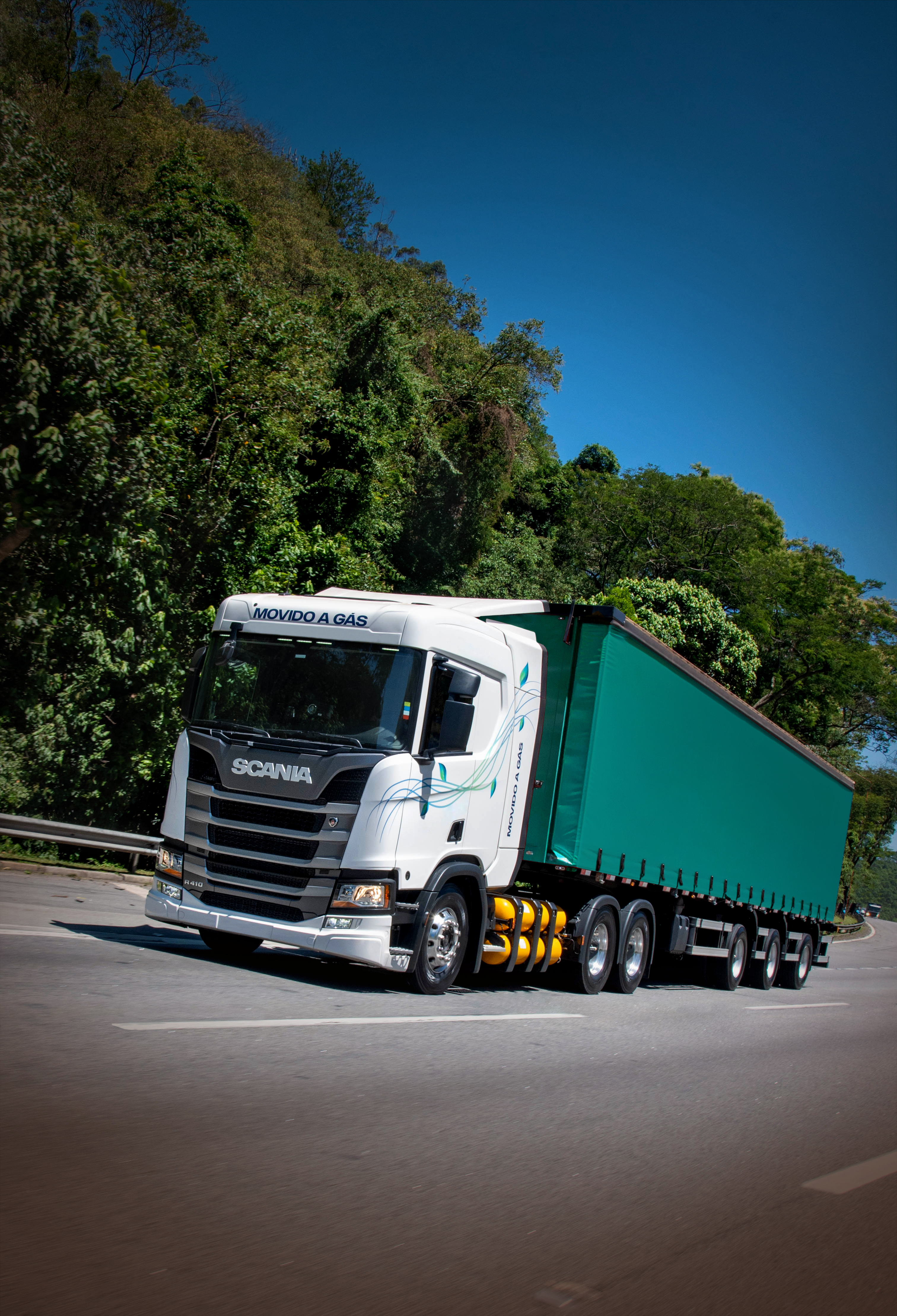 Paraná busca fomentar abastecimento a gás natural em veículos pesados